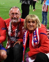 Isabelle Griezmann with her husband. 
